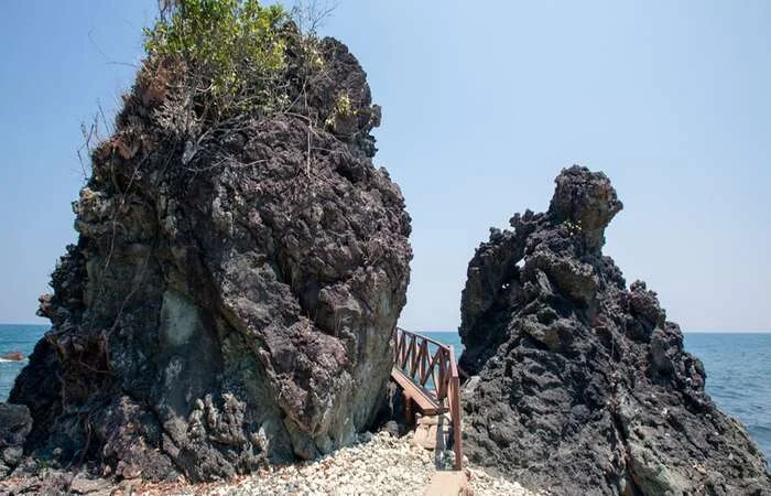 Curtbert Bay Beach